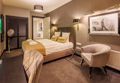 Deluxe (Inside) Room